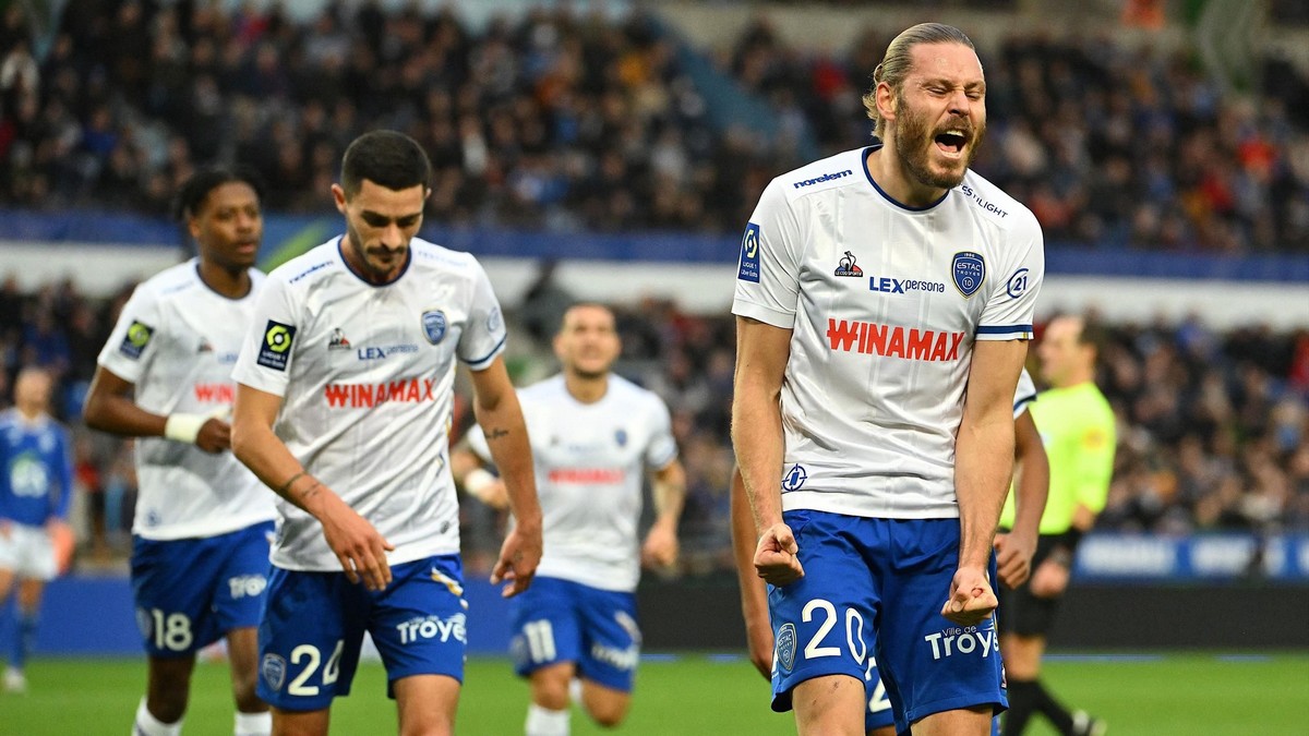 Confrontations - Face au RCS, Troyes dans le bon tempo