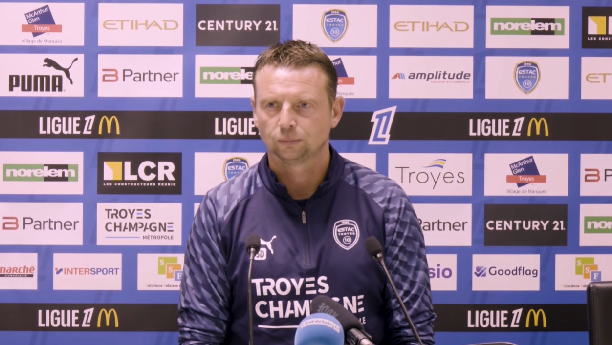 Conf' avant-match - S. Dumont : « Faire mal à l'adversaire »